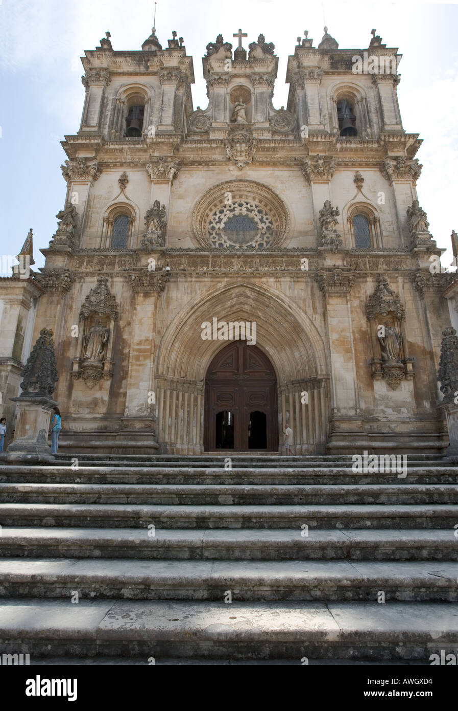 L'extérieur de l'ornate monastery à Alcobaca Portugal Mosterio connu aussi sous le nom de Santa Maria de Alcobaça. Banque D'Images