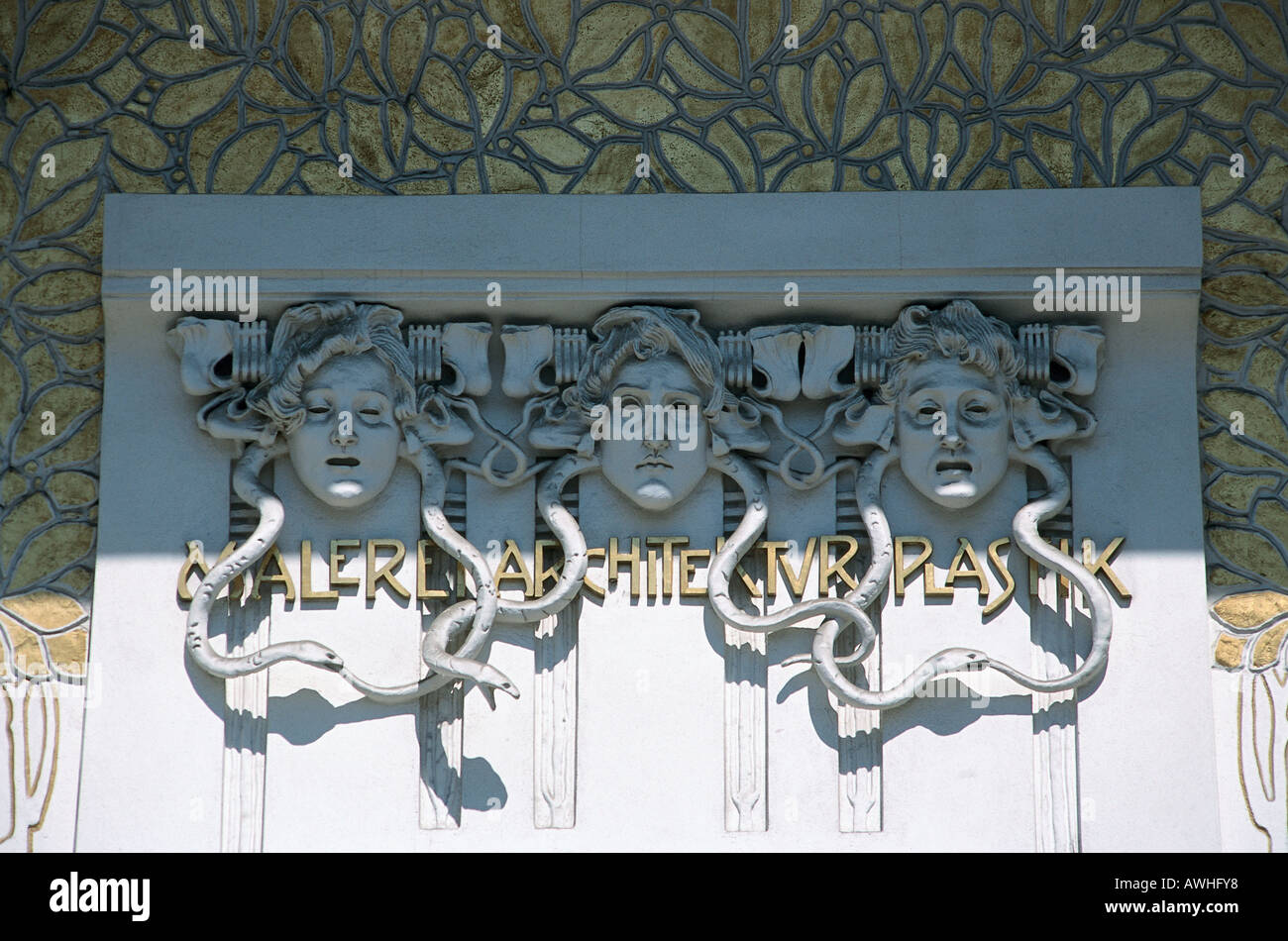 L'Autriche, Vienne, la Sécession (1897-1898), têtes de gorgone sur sa façade de style Art Nouveau, Banque D'Images