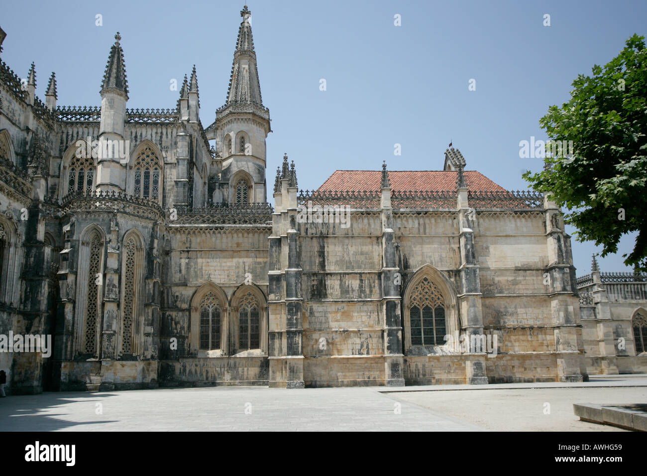 L'ornate monastery et chapelles inachevées à Batalha Portugal où les tombeaux du roi Duarte et son épouse Leonor sont situés Banque D'Images