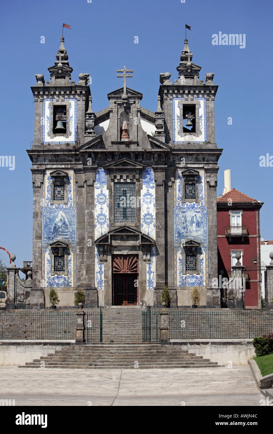 L'Ildefonso church of Porto Portugal avec ses beaux carreaux azulejos Banque D'Images