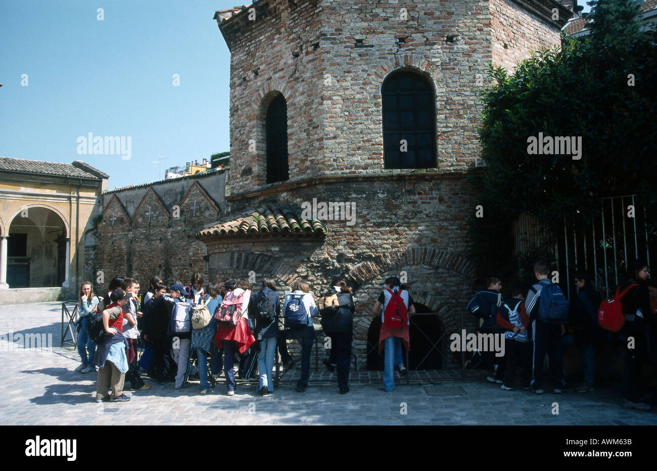 Baptistere des ariens ravenne Banque de photographies et d’images à ...