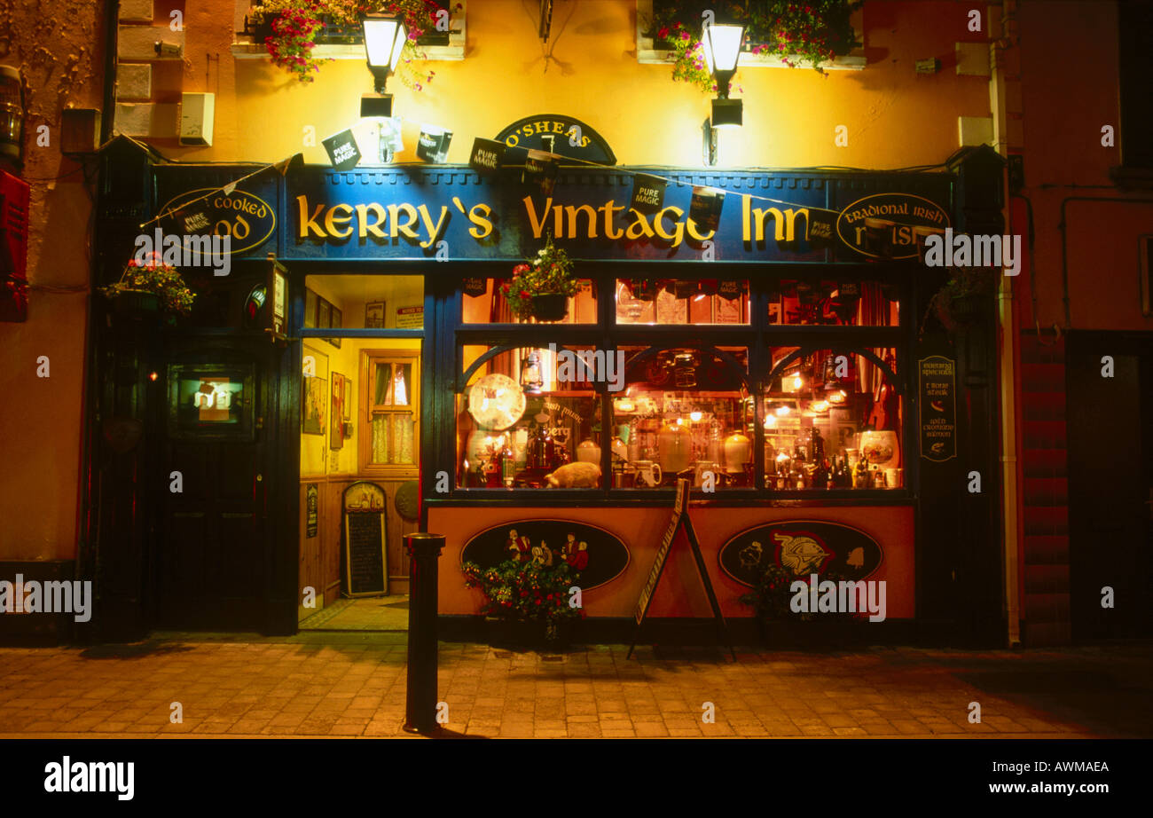 Façade de pub, Kerry¥s Vintage Inn, Ring Of Kerry, comté de Kerry, Irlande Banque D'Images