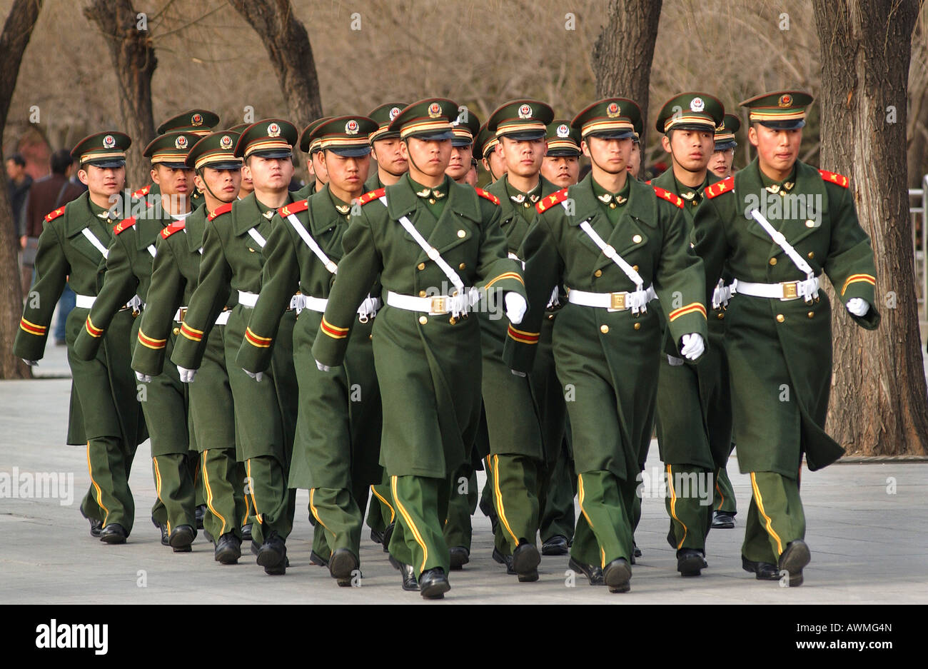 Mars Police armée du peuple dans leurs casernes en face de la place Tiananmen, dans le centre de Pékin. Banque D'Images