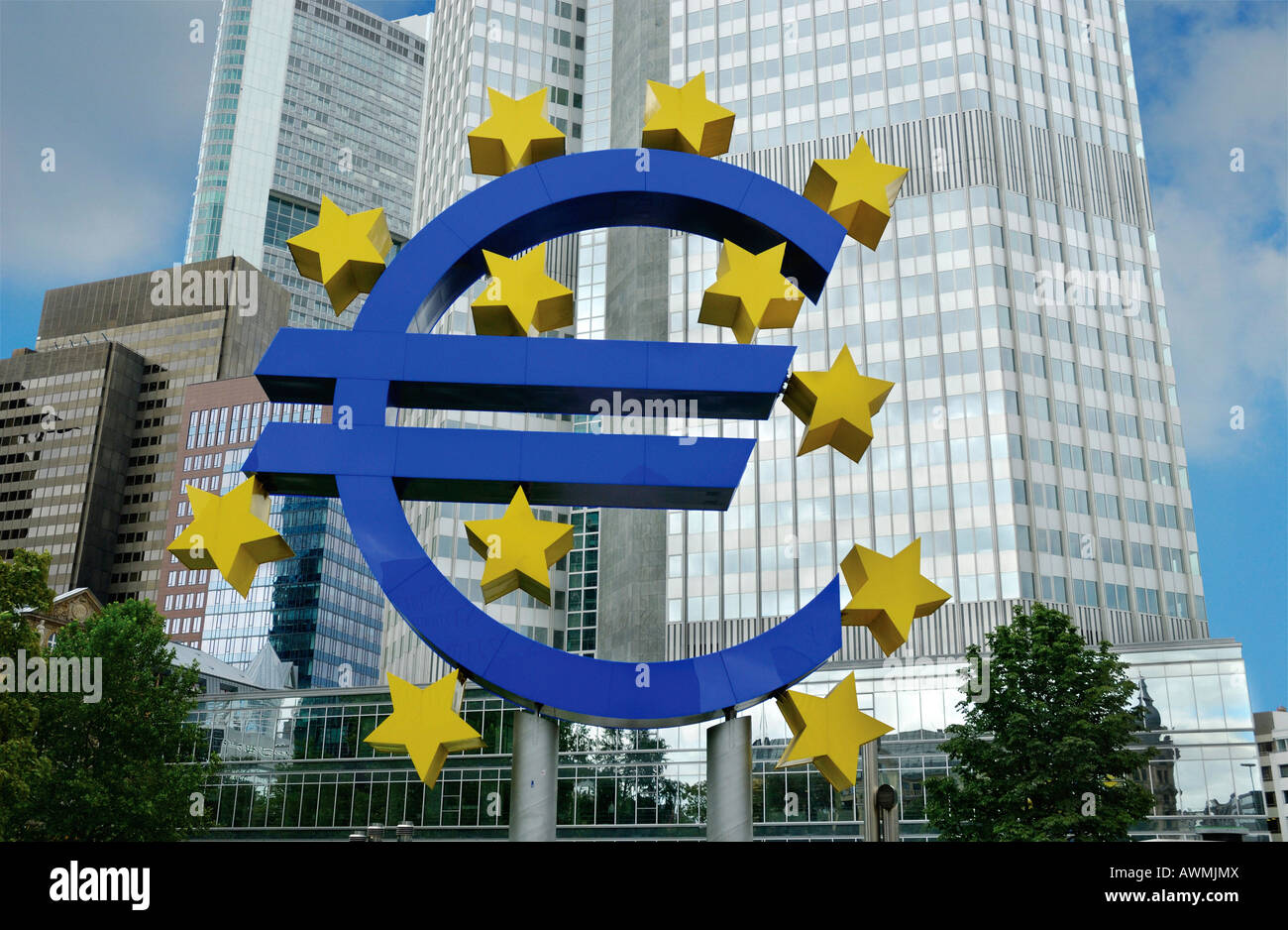 Symbole de l'EURO ET LA BANQUE CENTRALE EUROPÉENNE. FRANKFURT AM MAIN, Hessen, Allemagne Banque D'Images