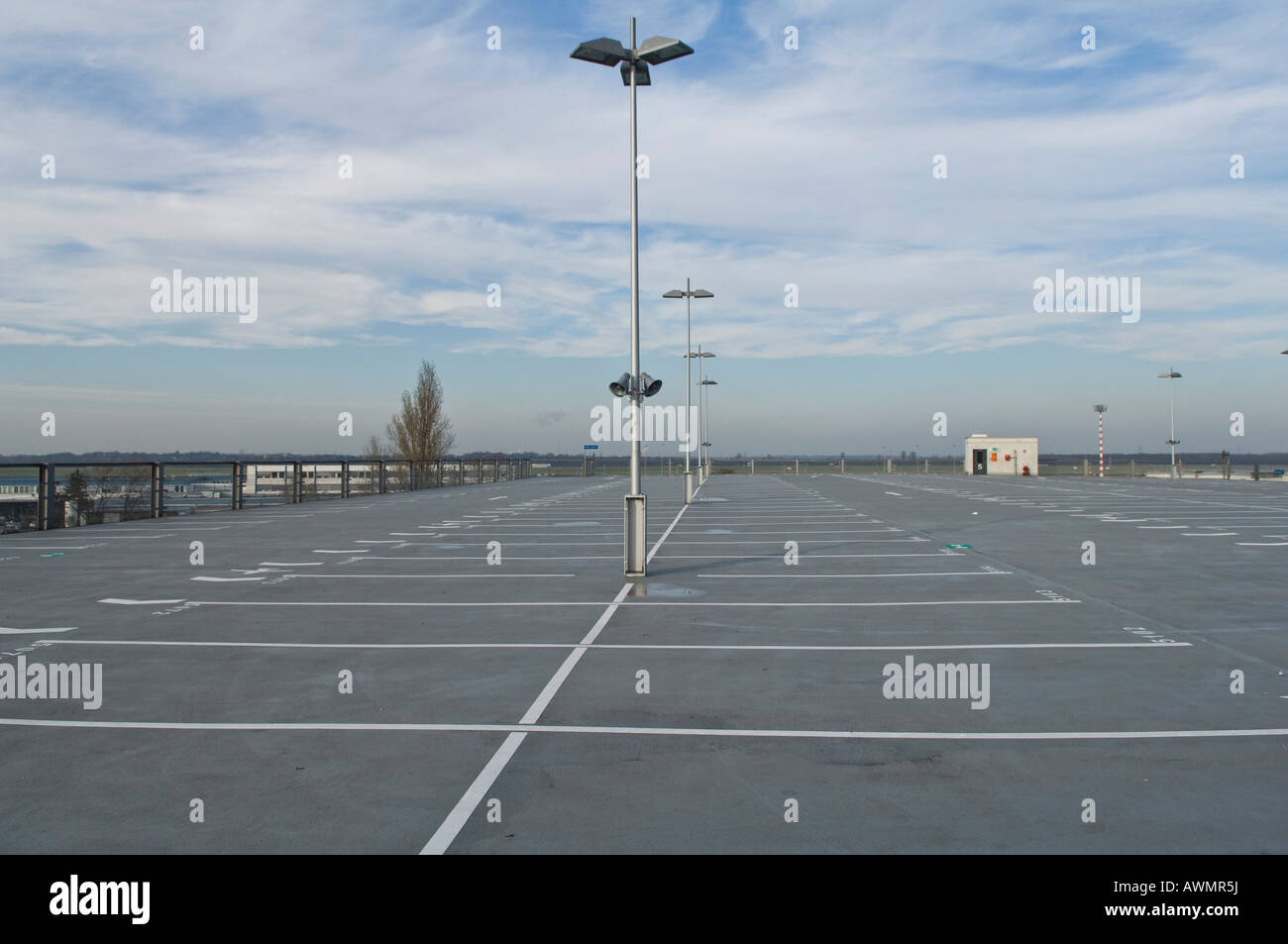 L'aéroport, parking gratuit, parking longue durée, Düsseldorf, Rhénanie du Nord-Westphalie, Allemagne Banque D'Images