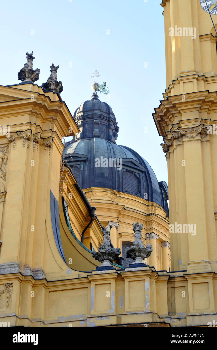 (Theatinerkirche Theatiner Catholique Eglise Saint Cajetan), Munich, Bavaria, Germany, Europe Banque D'Images