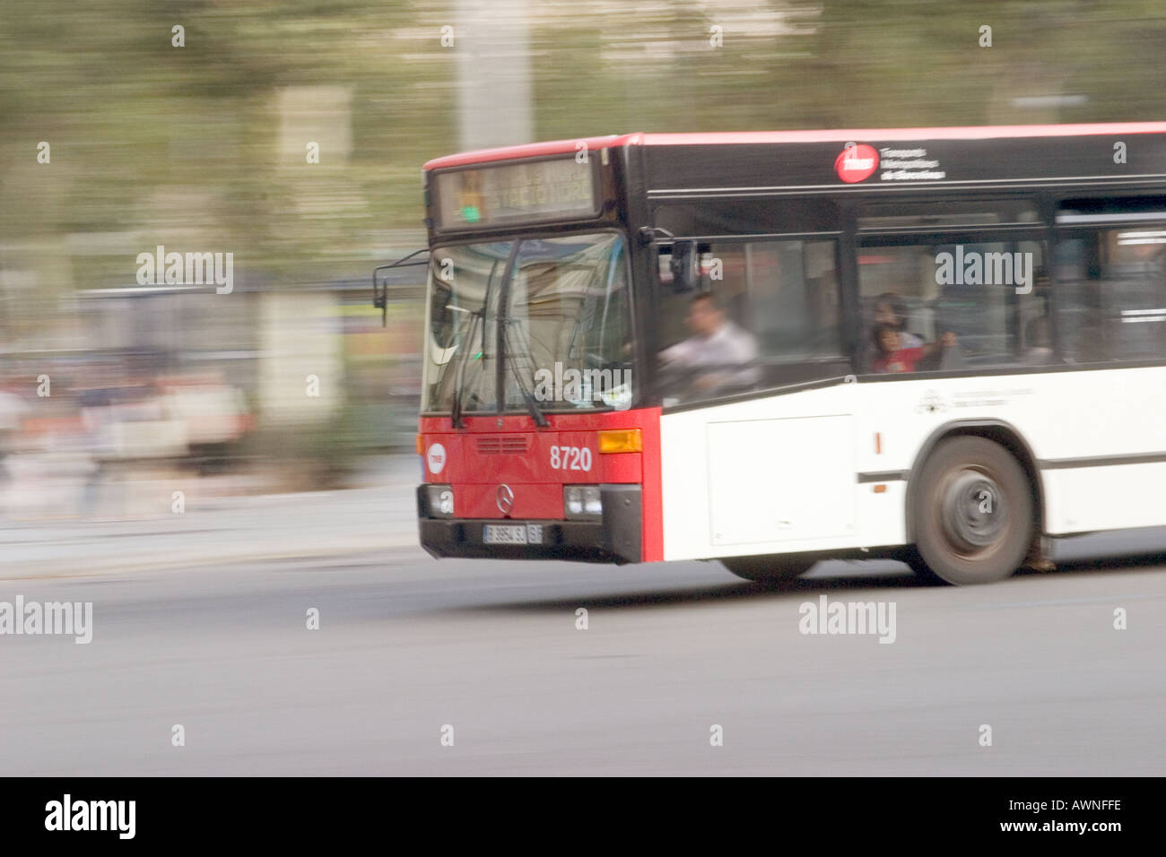 Barcelone Espagne bus des transports publics Banque D'Images