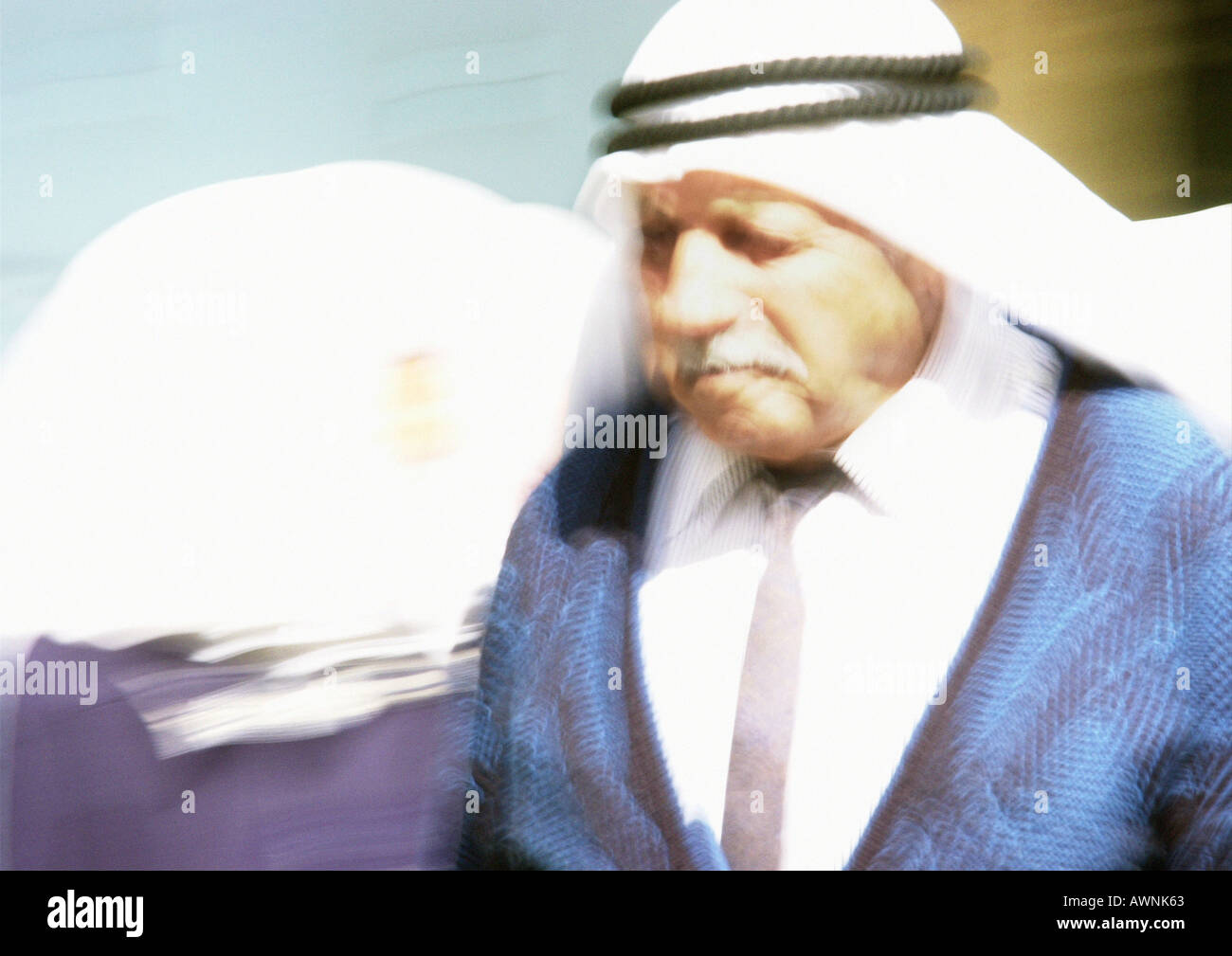 Israël, Jérusalem, un homme âgé portant keffieh, close-up, blurred Banque D'Images