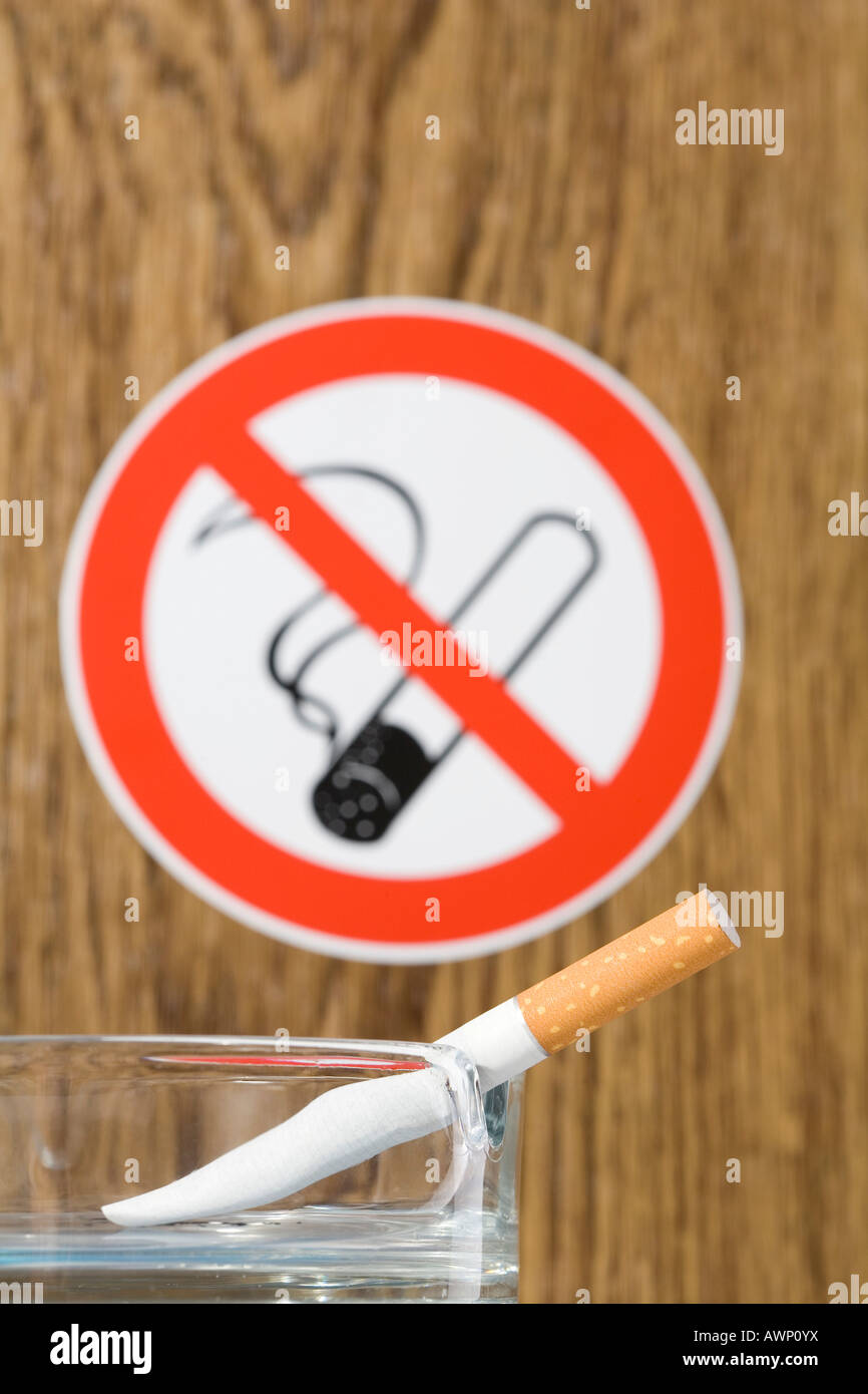 Interdiction de fumer, la cigarette Banque D'Images