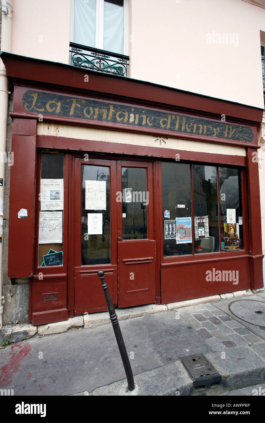 La fontaine d'Henry IV bar, rue des Cascades, Quartier Ménilmontant, Paris, France, Europe Banque D'Images