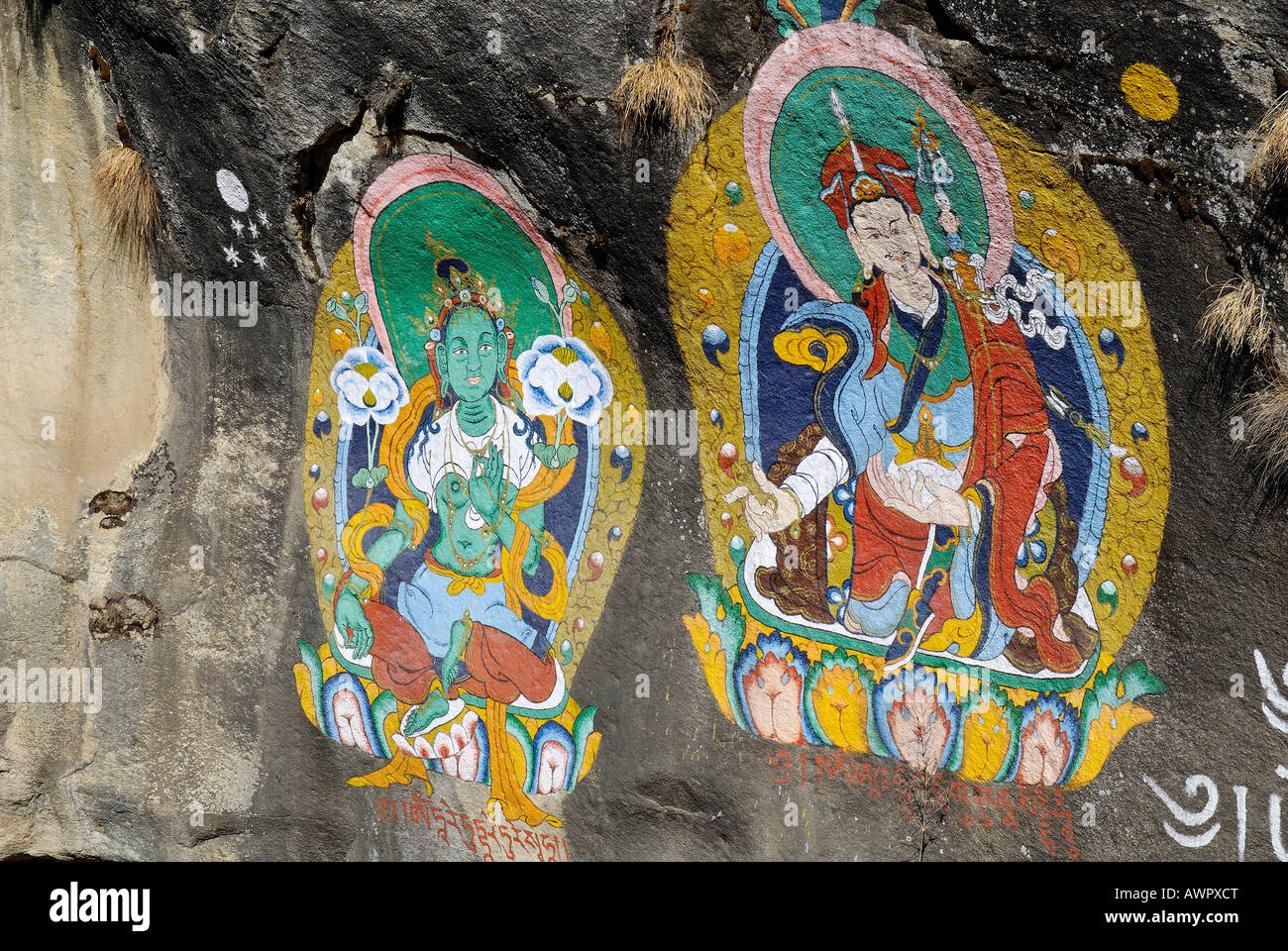La peinture religieuse, Bhote Koshi Tal, parc national de Sagarmatha, Khumbu, Népal Banque D'Images