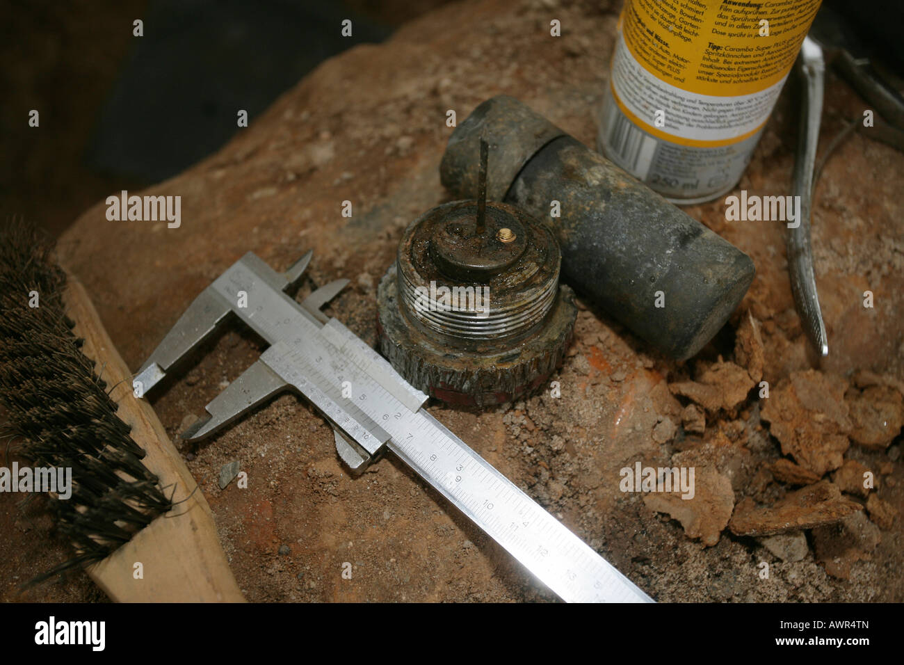 Outils de la neutralisation des explosifs et munitions (NEM), Allemagne Banque D'Images