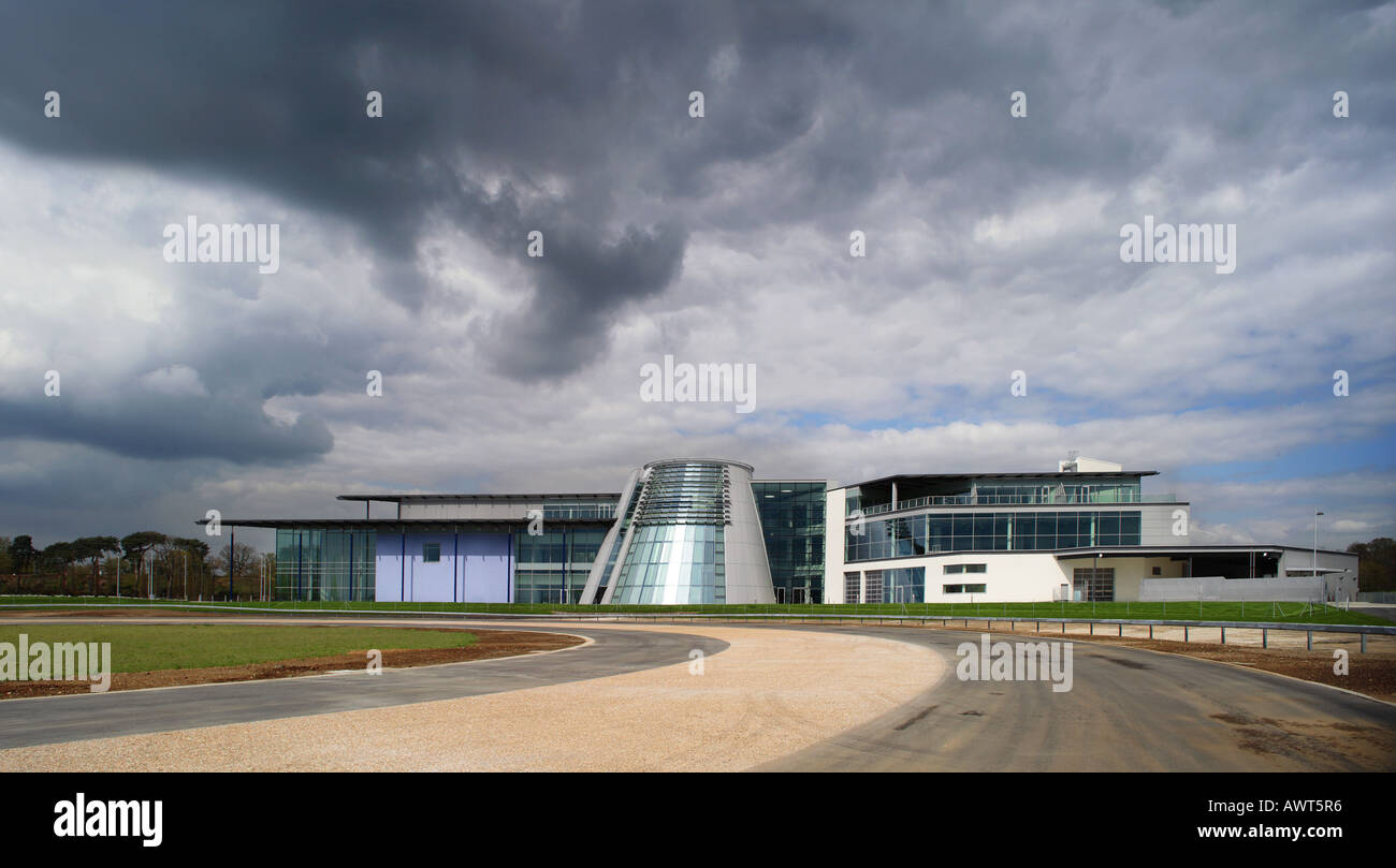 DAIMLER CHRYSLER/ MERCEDES BENZ, WEYBRIDE, UK Banque D'Images