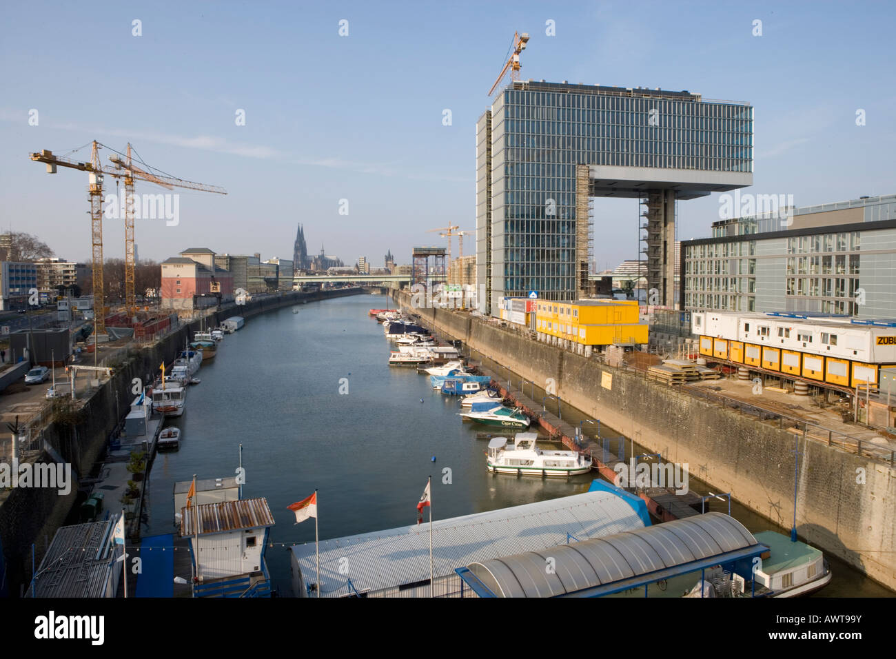 Rheinauhafen Koeln Baustelle construction Cologne port yacht site de stockage supplémentaires ville Banque D'Images