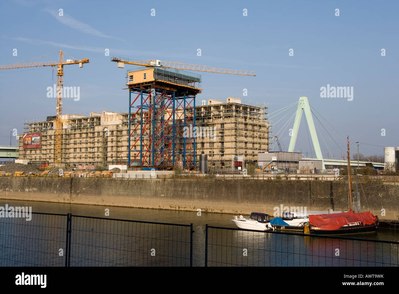 Rheinauhafen Koeln Baustelle construction Cologne port yacht site de stockage supplémentaires ville Banque D'Images