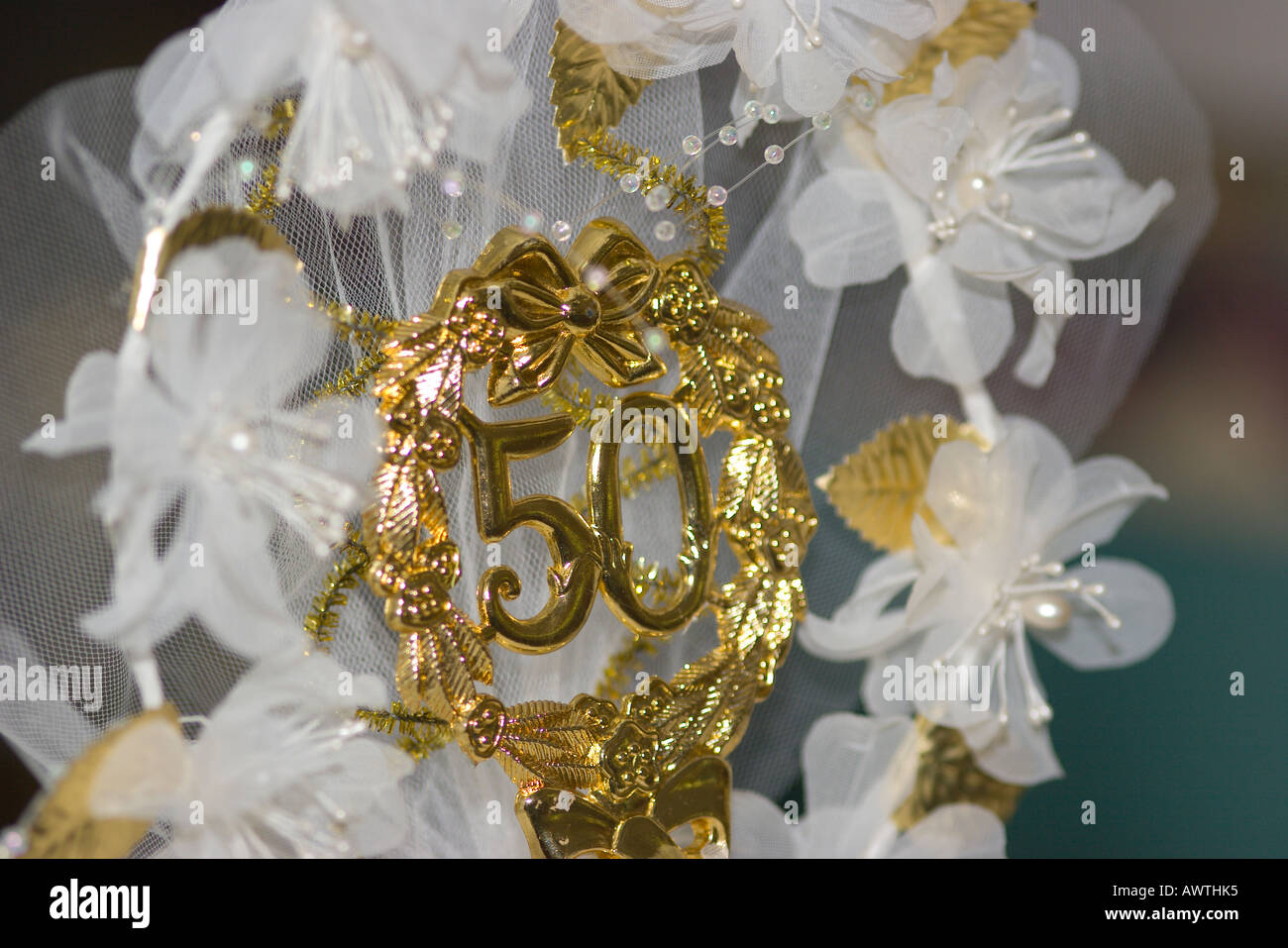 Pour La Decoration De Gateau Haut Dans La Celebration De La 50e Anniversaire De Mariage Photo Stock Alamy