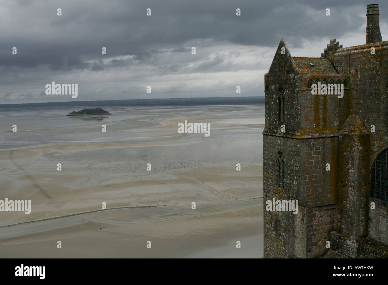 Vue depuis le Mont St Michel à la mer Banque D'Images