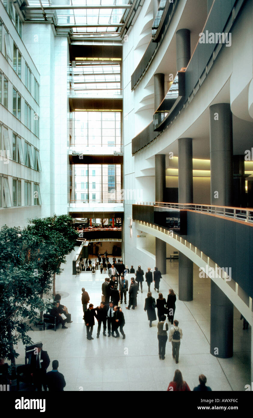 Bruxelles Belgique, High angle View, bâtiment du gouvernement européen Parlement européen, couloir Atrium, intérieur moderne du bâtiment Banque D'Images