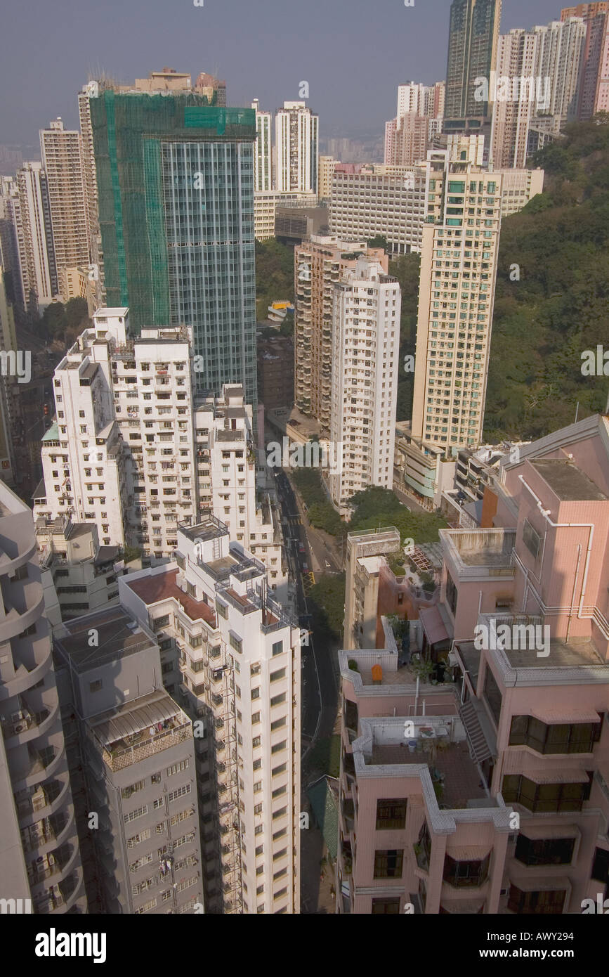dh Skyscraper Appartement appartements TIN HAU CAUSEWAY BAY HONG KONG ISLAND Blocks Kings Road bâtiments denses gratte-ciel regardant en bas de la tour Banque D'Images