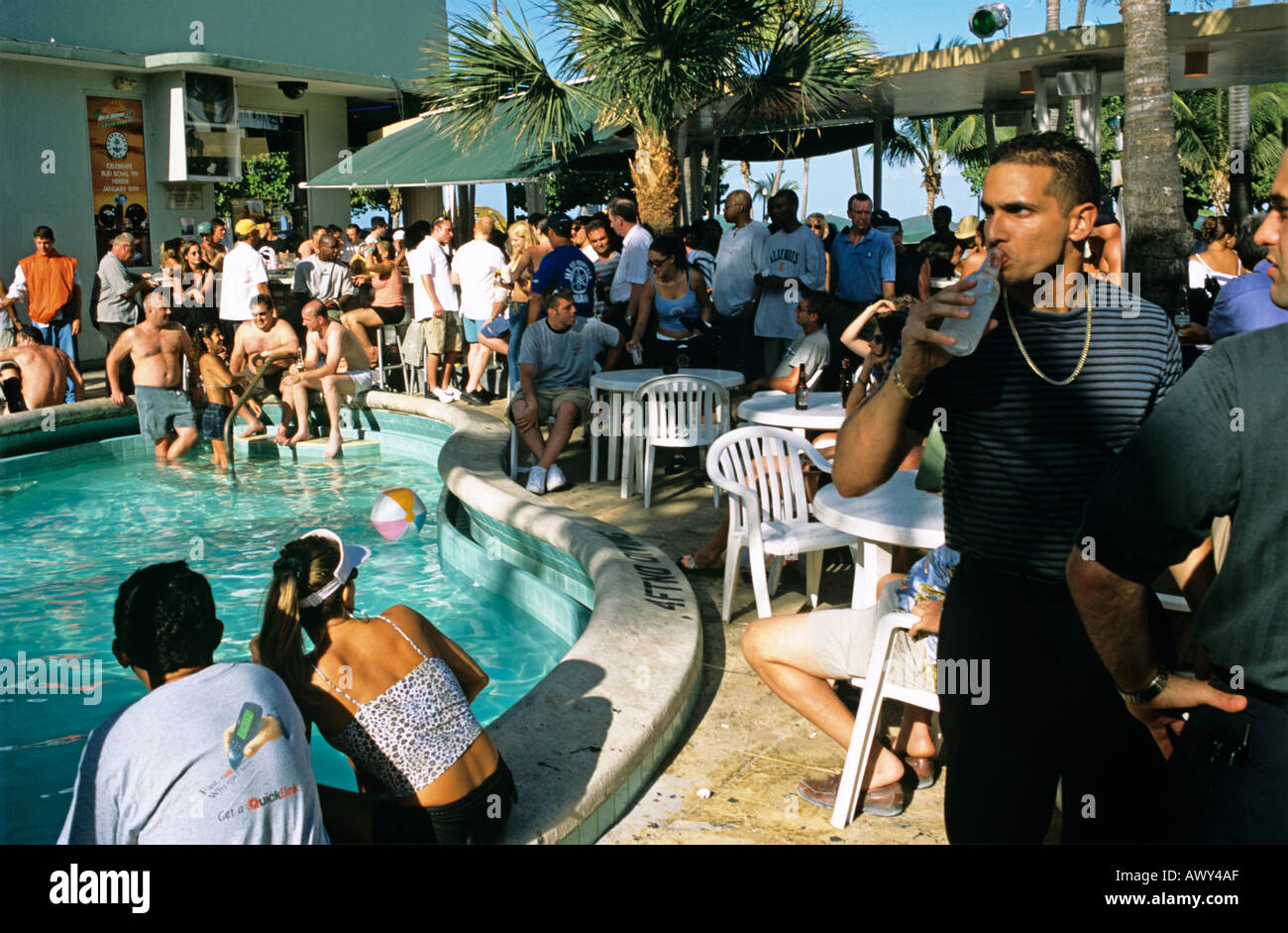 Bar en bord de Clevelander Hotel South Beach Miami Floride Banque D'Images