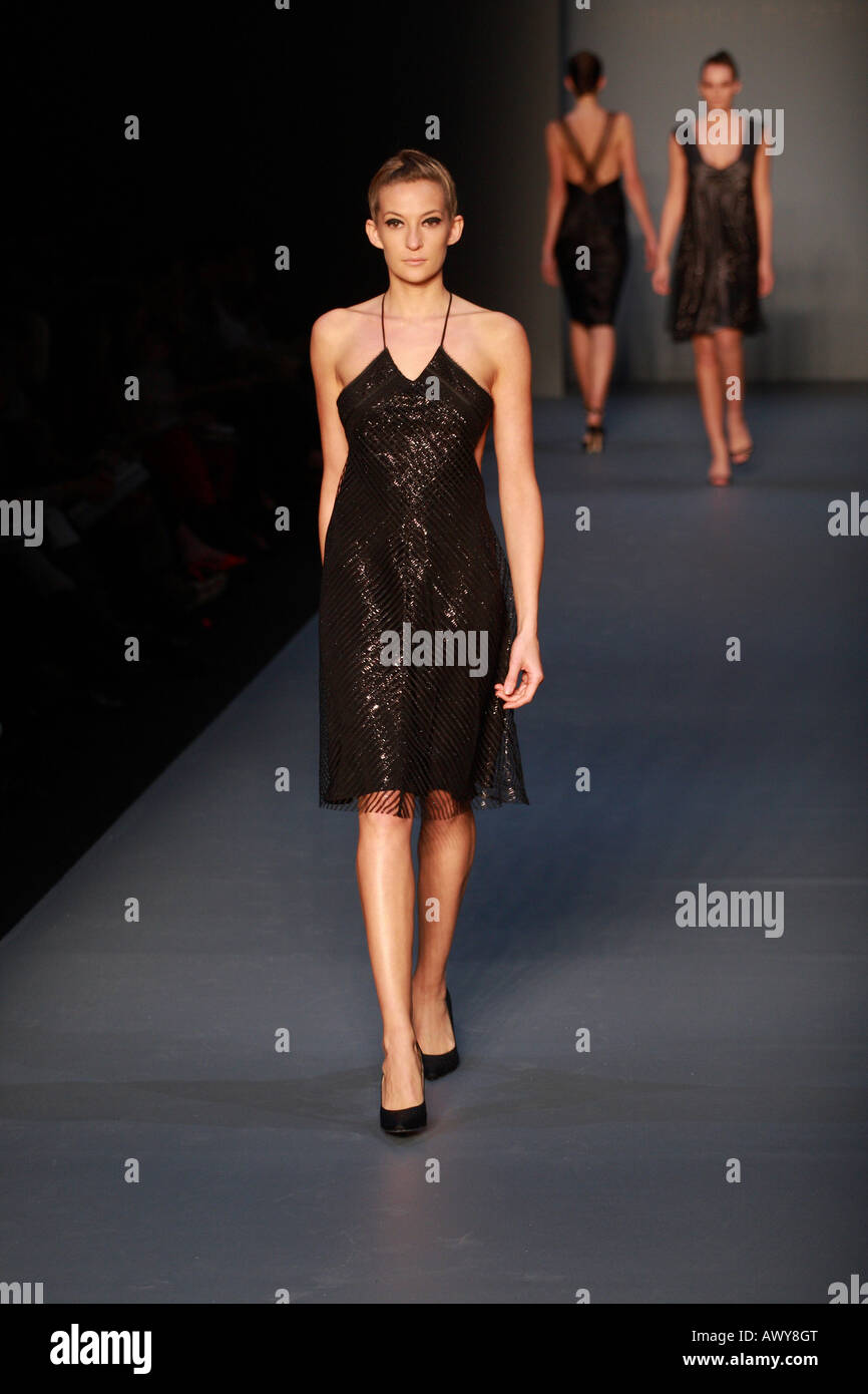 La semaine de la mode grecque en automne hiver 2008 2009 Zappio Designer Angelos Bratis Athènes Grèce 14 3 2008 Banque D'Images