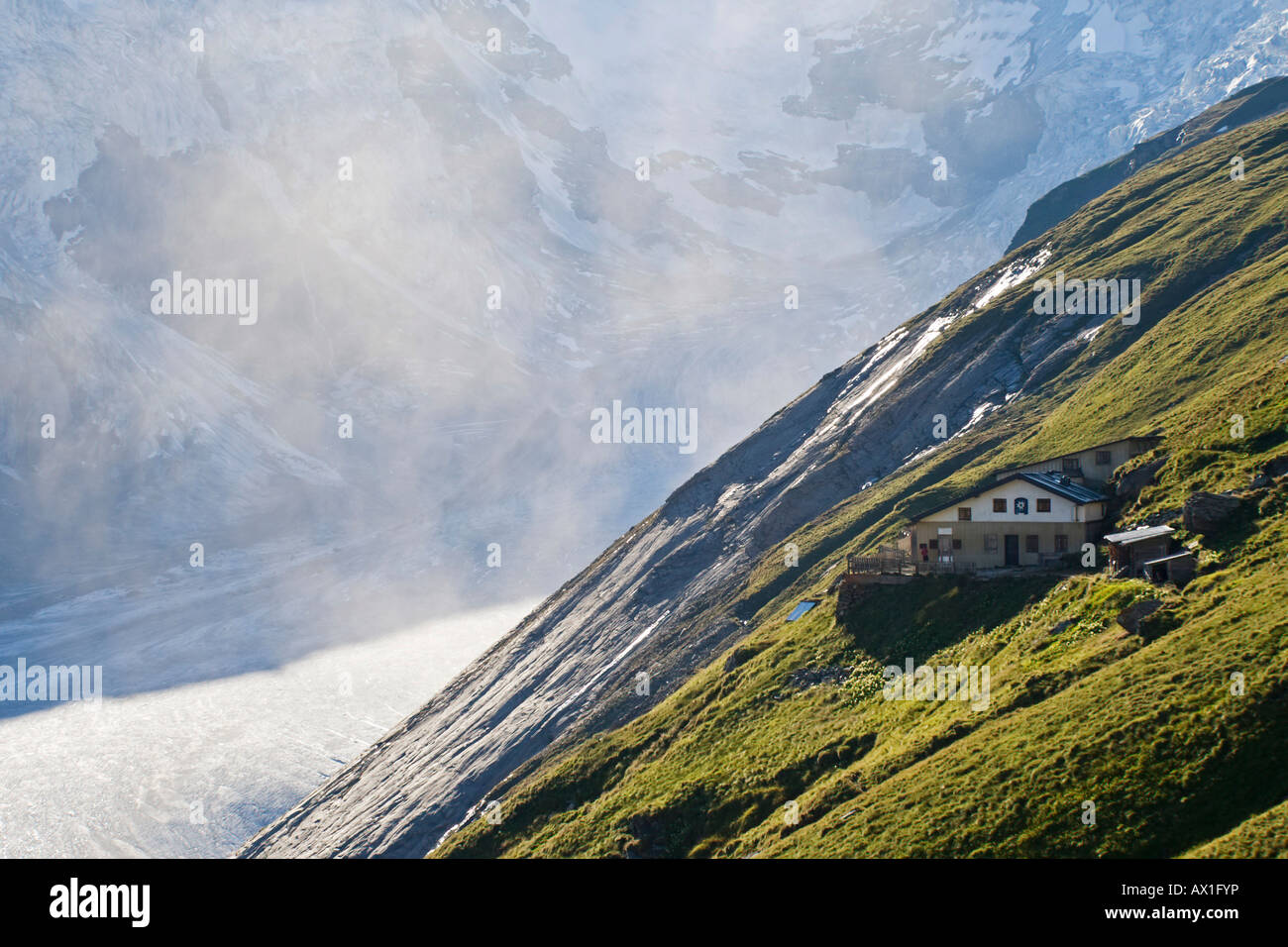 Glacier Pasterze et Hoffmannshuette, Parc National Hohe Tauern, Carinthie, Autriche, Europe Banque D'Images
