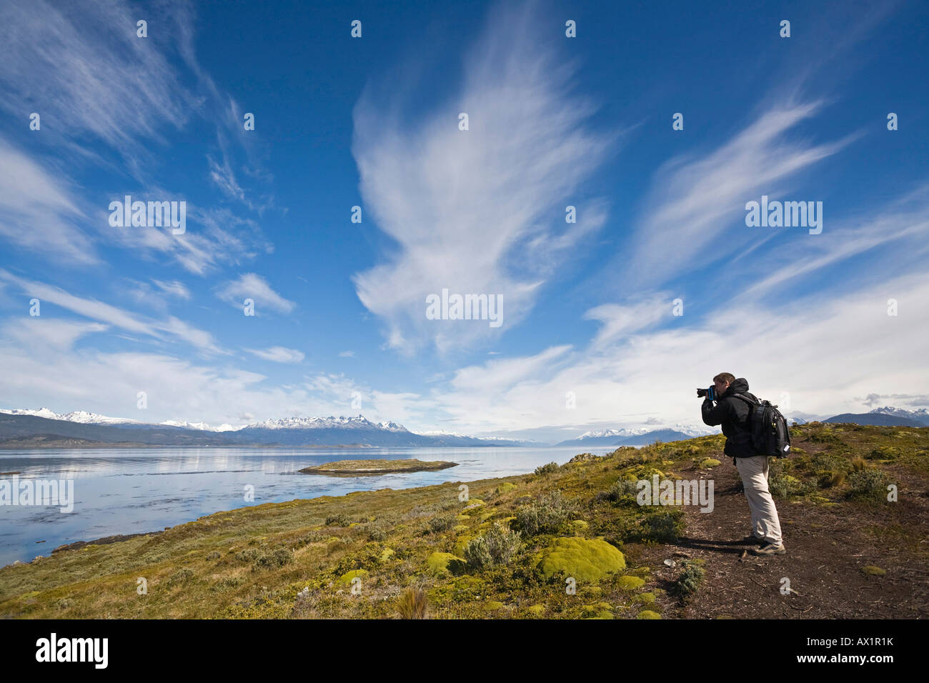 Photographe sur une île dans le canal de Beagle, Tierra del Fuego, Argentine, Amérique du Sud Banque D'Images