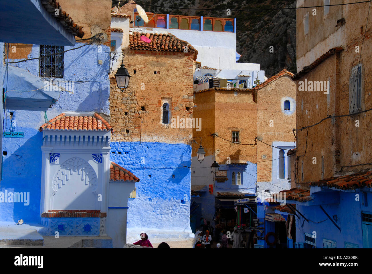 Maisons peintes en bleu Maroc Chefchaouen medina Banque D'Images