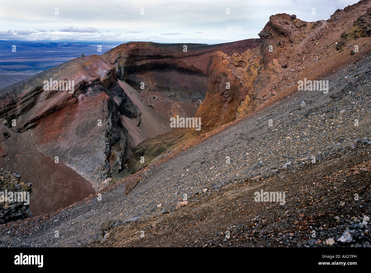 Tongariro Crossing, Cratère rouge, Parc National de Tongariro, île du Nord, Nouvelle-Zélande, Océanie Banque D'Images