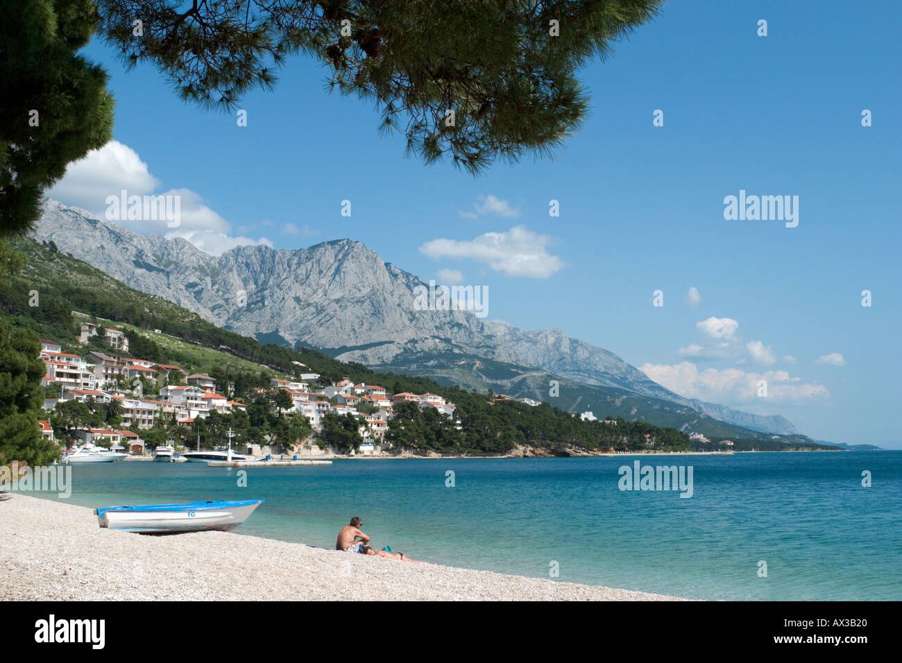 Plage de Brela, Makarska Riviera, de la côte dalmate, Croatie Banque D'Images