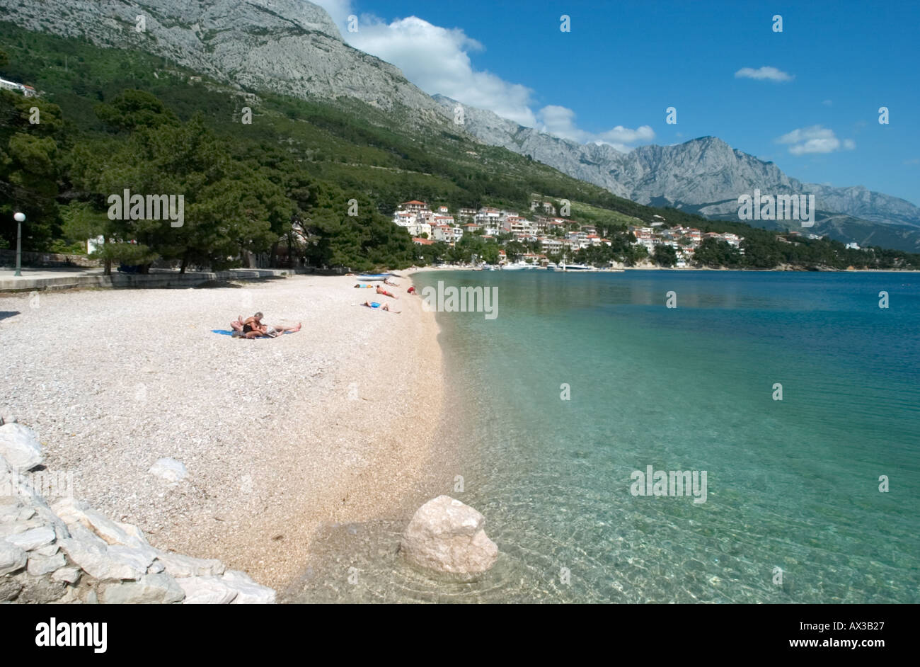 Plage de Brela, Makarska Riviera, de la côte dalmate, Croatie Banque D'Images
