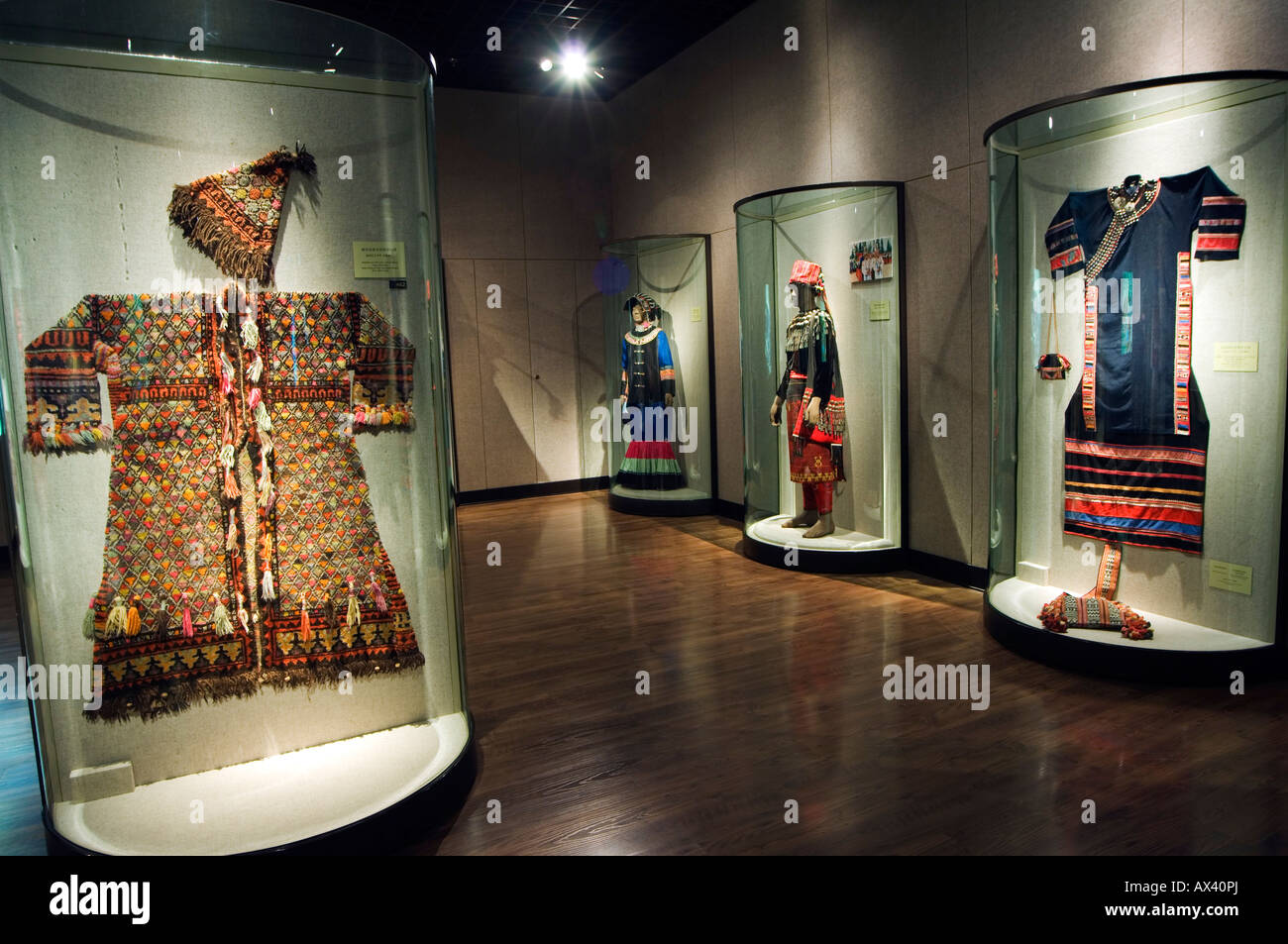 La Chine, Shanghai, Musée de Shanghai. Les nationalités minoritaires chinois Art Gallery. Banque D'Images