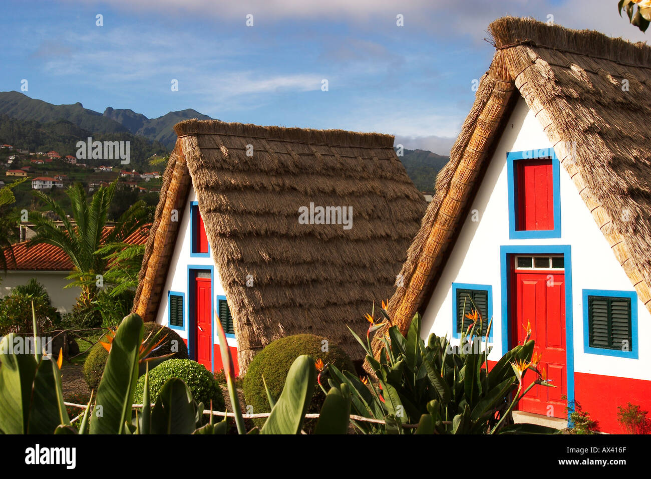Casas de Colmo Santana en style traditionnel de Madère Madère maisons de chaume Banque D'Images