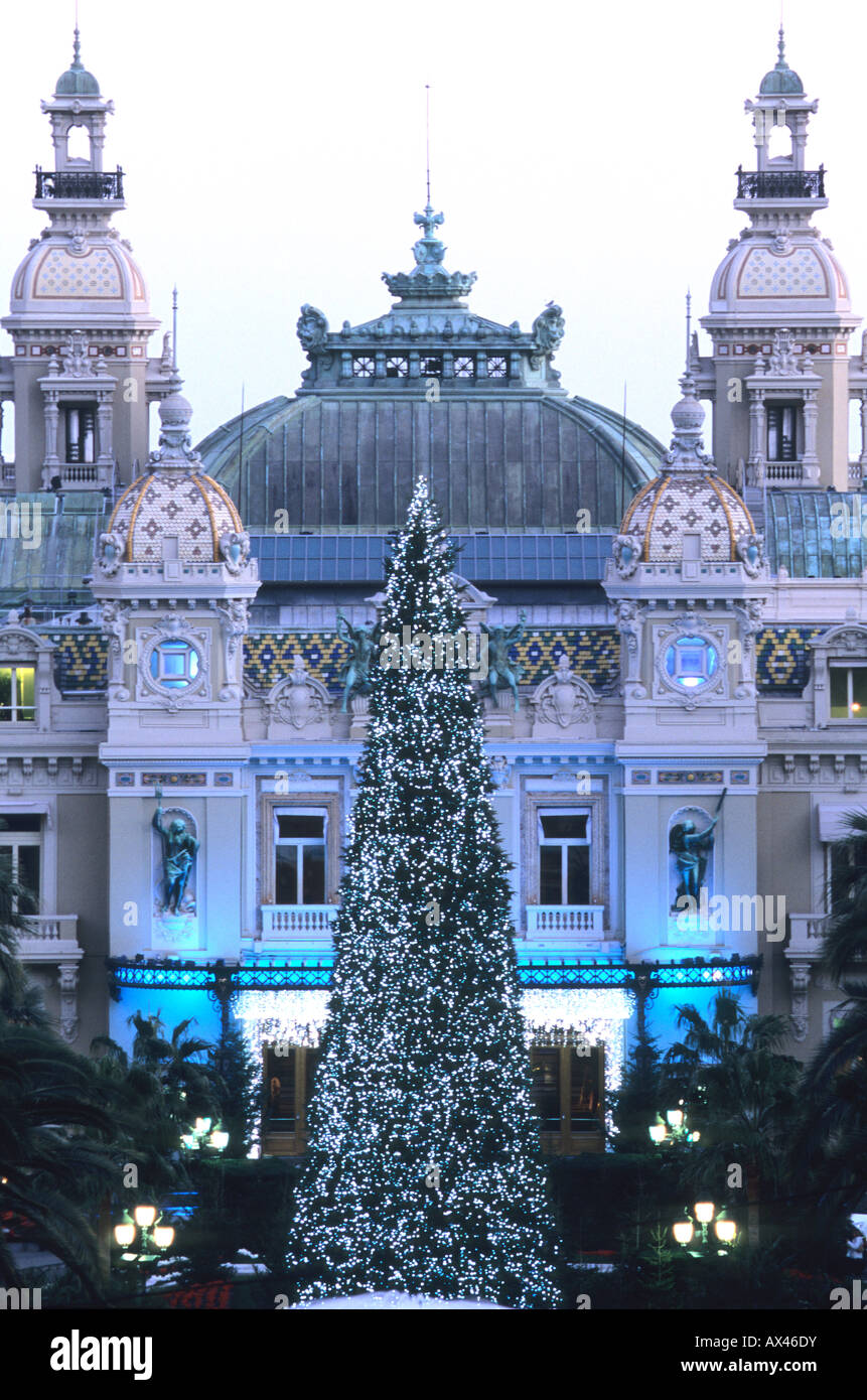 Arbre de Noël et de décoration feux sur la place du Casino de Monaco Banque D'Images