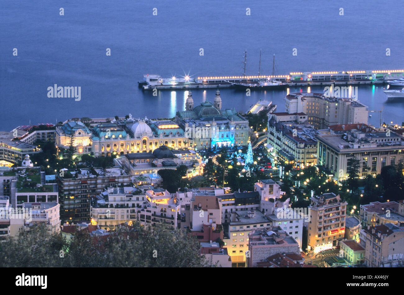 Vue de dessus de la place du Casino de Monaco pendant la période de Noël Banque D'Images
