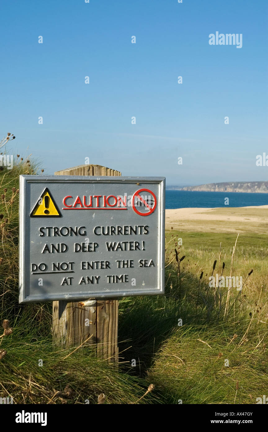 Aucun signe de natation sur une plage près de Helston en Cornouailles, Angleterre Banque D'Images