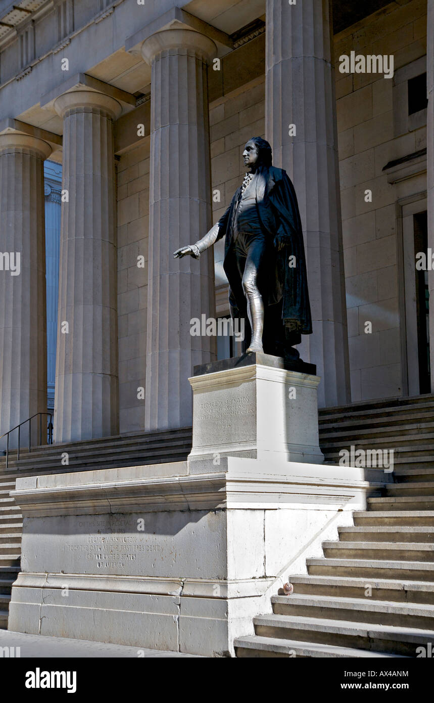 Federal Hall statue de George Washington, où il a prêté serment en 1789 Wall Street New York City Banque D'Images