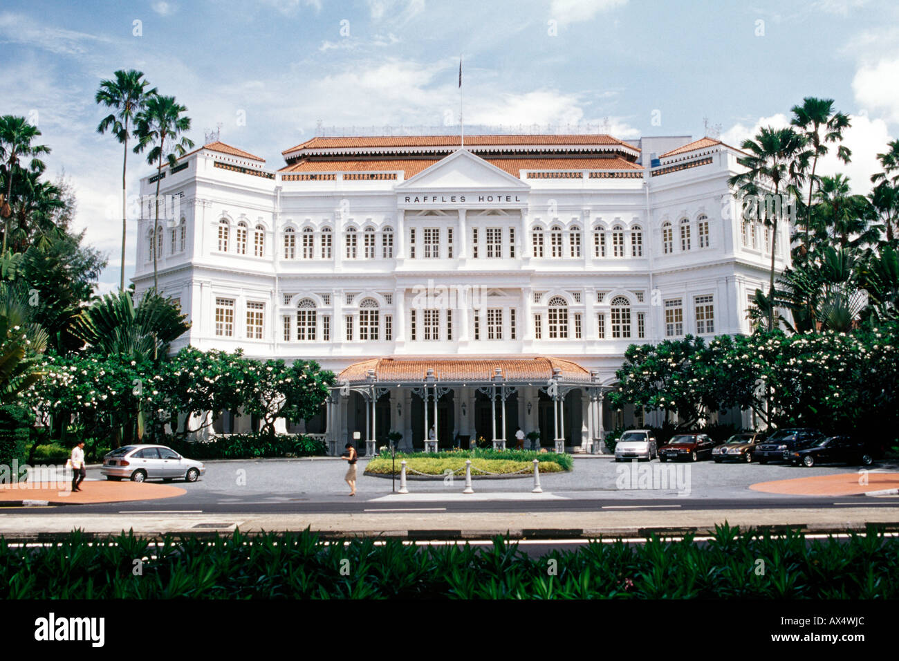 L'avant de l'hôtel Raffles à Singapour. Banque D'Images