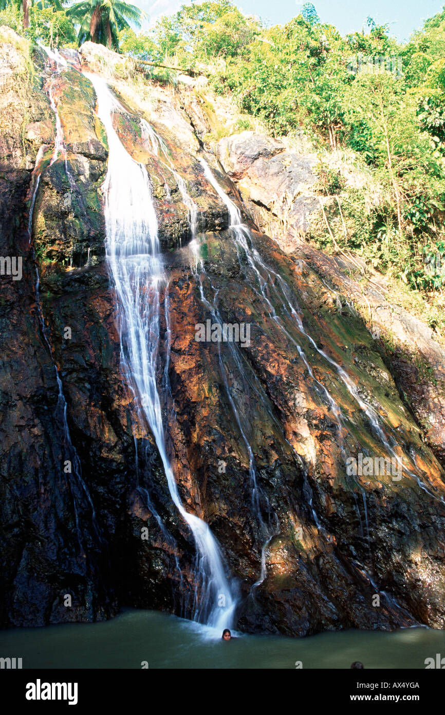Na Muang Falls sur l'île de Koh Samui en Thaïlande. Banque D'Images