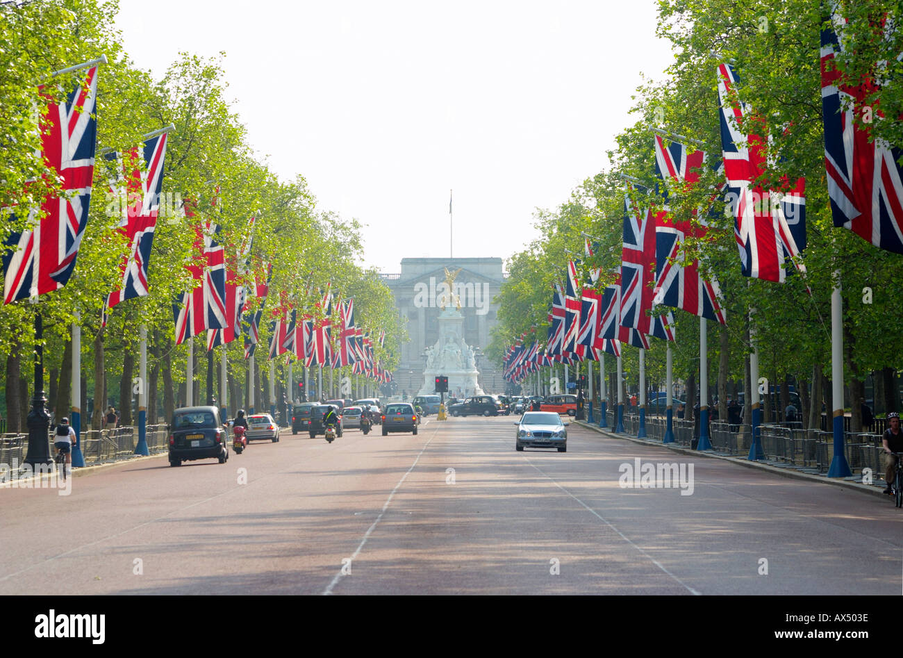 Le centre commercial menant au palais de Buckingham à Londres, Angleterre, Grande-Bretagne Royaume-uni Royaume-Uni Banque D'Images