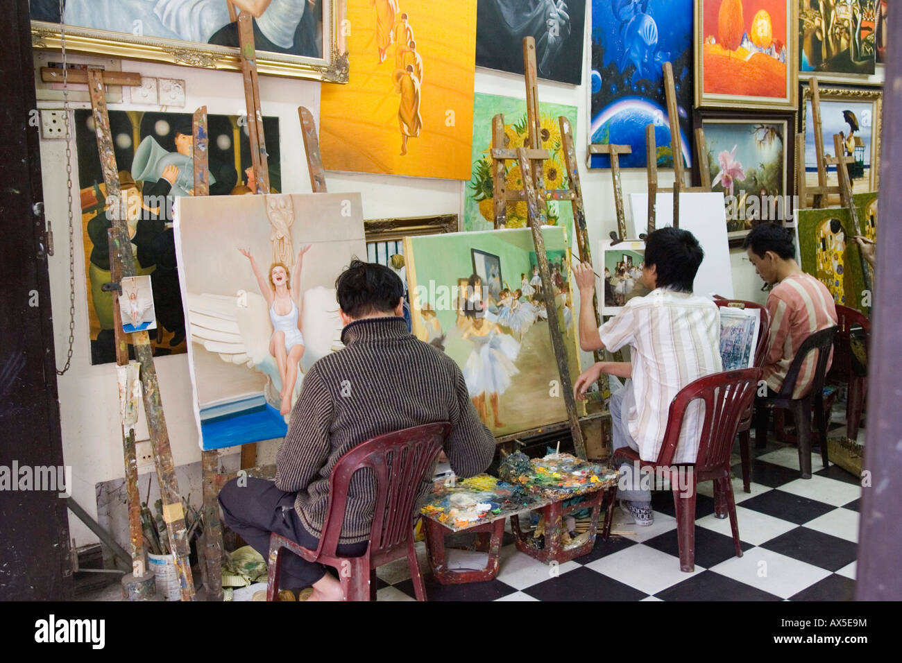La copie d'Artistes Peintures à Hanoi, Vietnam, Asie Banque D'Images
