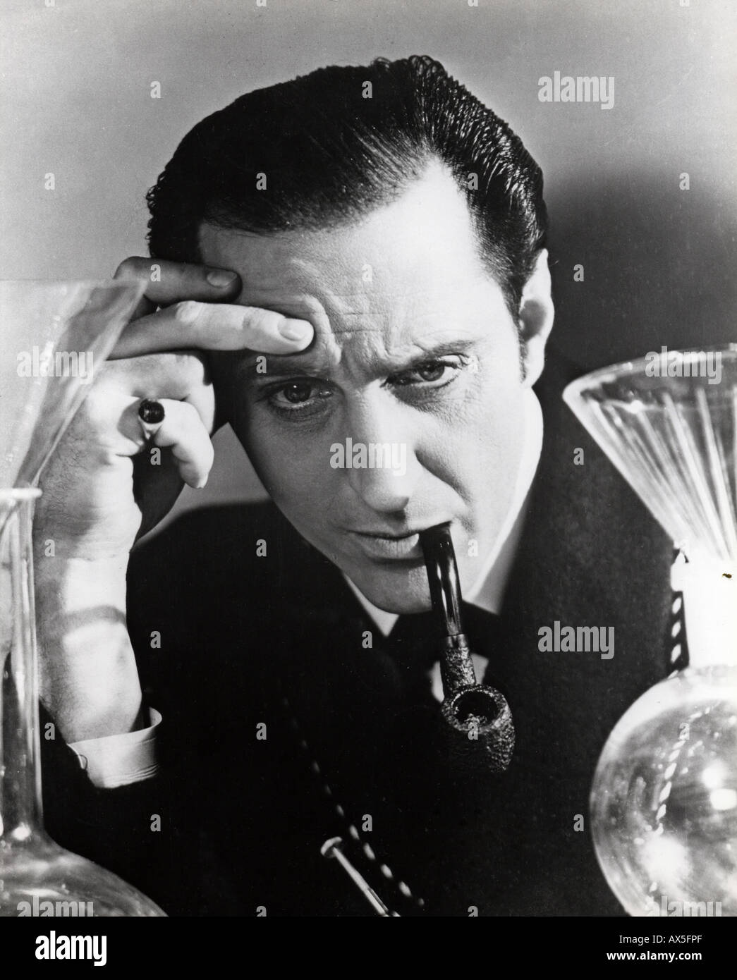 SHERLOCK HOLMES Basil Rathbone dans son célèbre rôle de film Banque D'Images