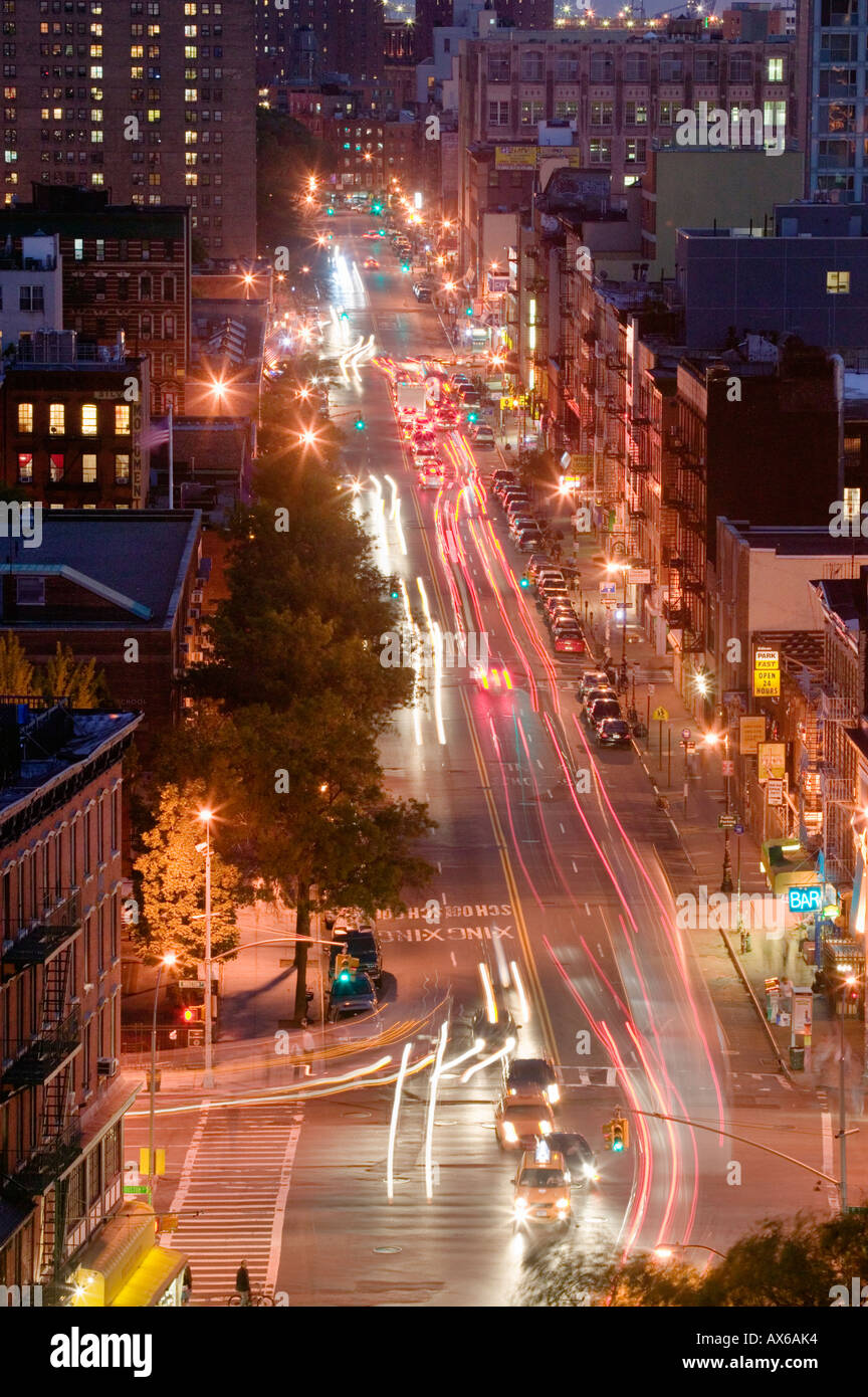 Une avenue allant au sud de Houston Street Lower East Side New York City Banque D'Images