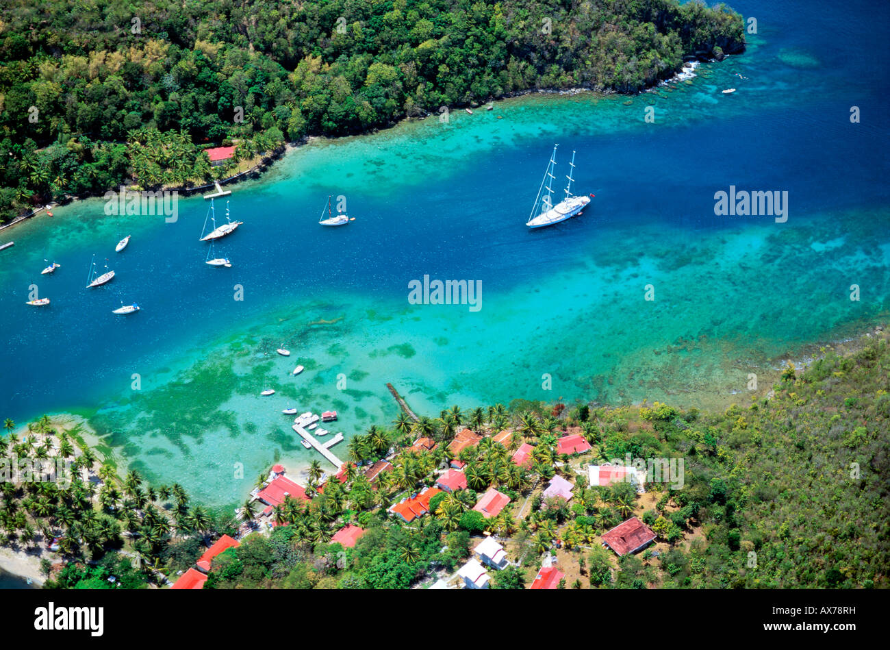 Marigot Bay, au sud de Castries, sur la côte ouest de l'île de Sainte-Lucie dans les Caraïbes. Emplacement pour le Docteur Dolittle film Banque D'Images