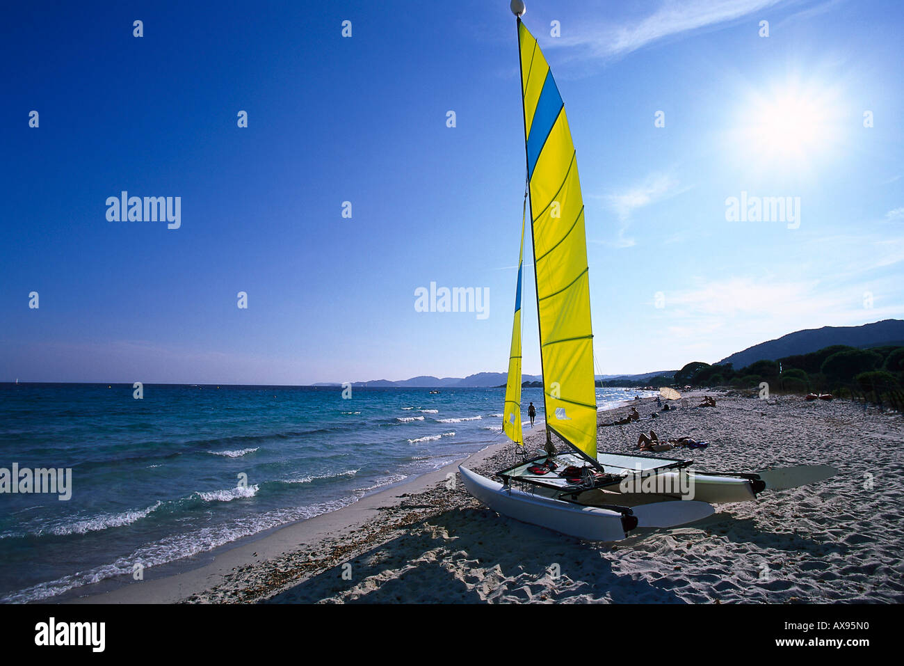 Katamaran, beach, Plage de Palambaggio Corse, France Banque D'Images