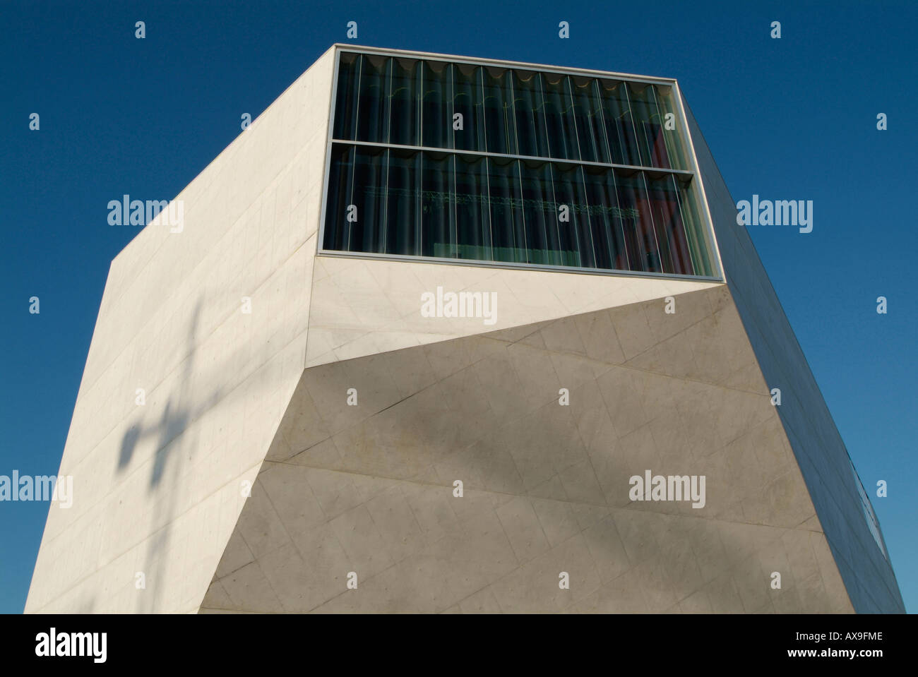 La nouvelle Casa da Musica de Porto par l'architecte Rem Koolhaas superstar néerlandais Banque D'Images