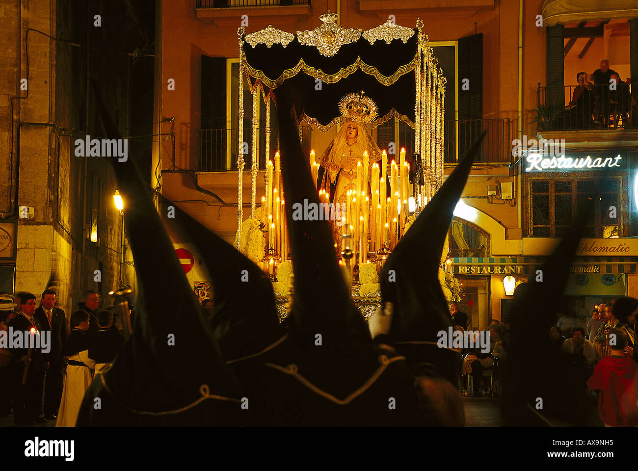 Procession de pénitents, Paso avec image de la Vierge Marie, Semana Santa, la Semaine Sainte, Palma de Mallorca, Mallorca, Majorque, Iles Baléares Banque D'Images