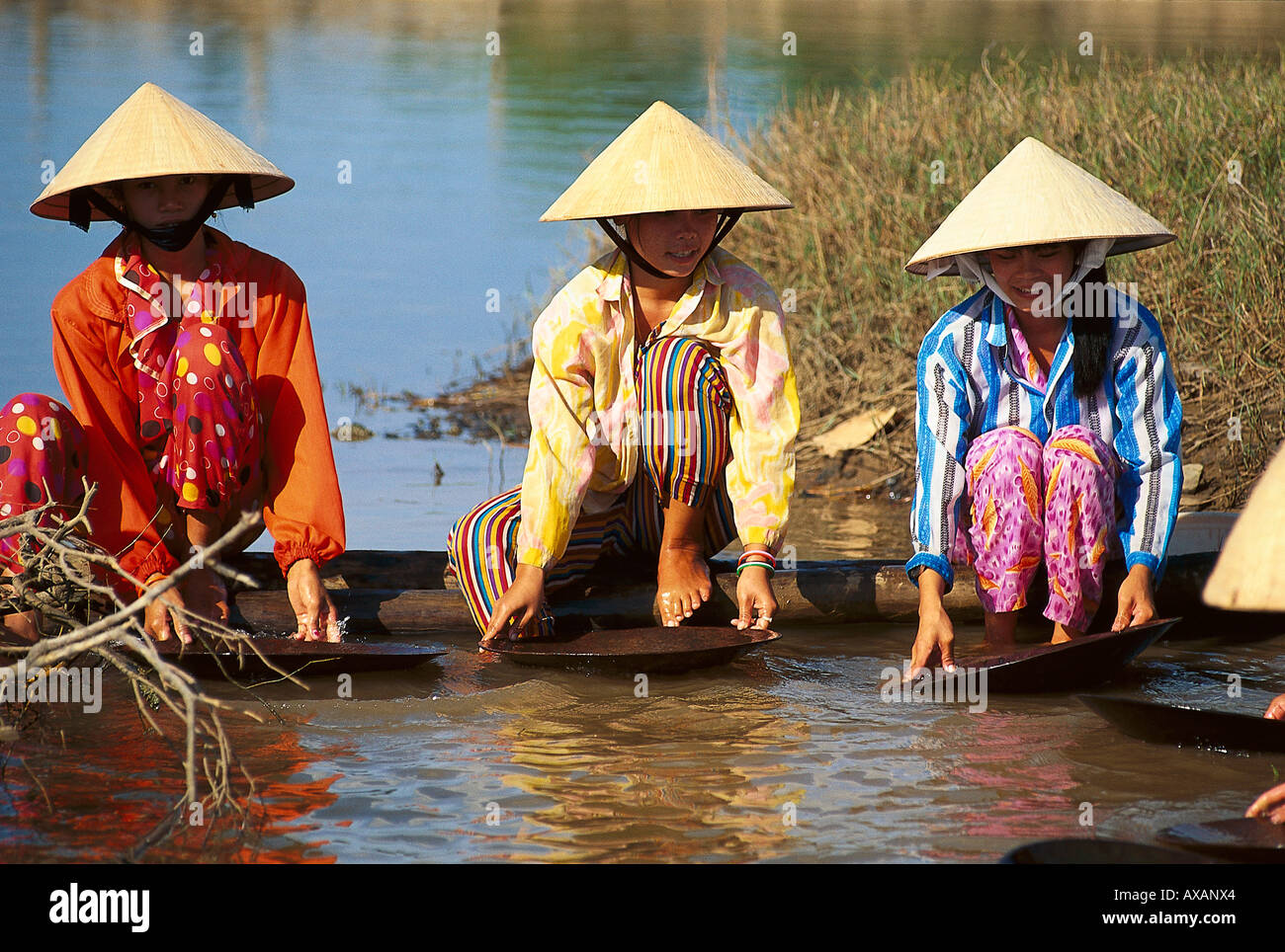 Rondelle d'or les femmes, Nha Trang Viêt Nam Banque D'Images