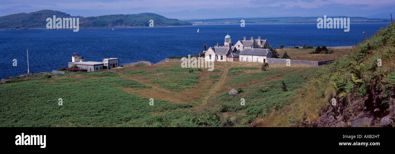 L'île de peu ou Wee (Cumbrae) phare sur la côte ouest de l'estuaire de la Clyde Strathclyde en Écosse UK Banque D'Images