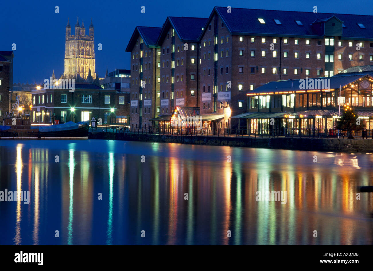Gloucester Docks de nuit Banque D'Images